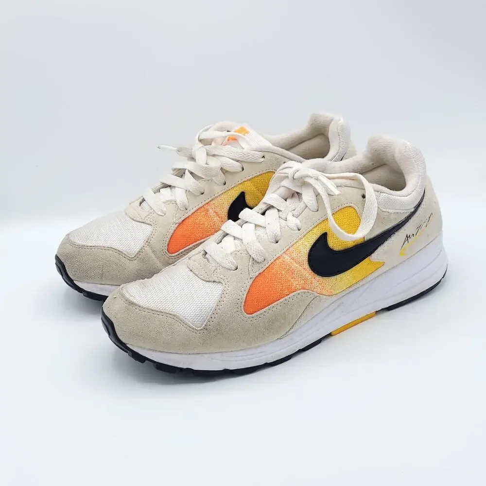 Nike air skylon ll  White Black amarillo AO4540-101 women's size 7.5